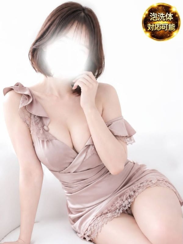 水凪　さき【癒し満点の小柄美人】