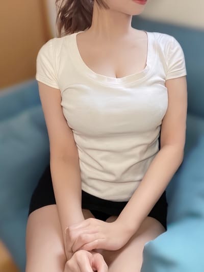 篠崎 ガチ細身巨乳、当店最高峰美女