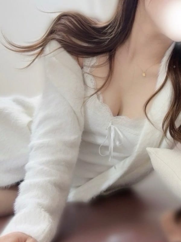 みる|アデージョでおすすめの女の子