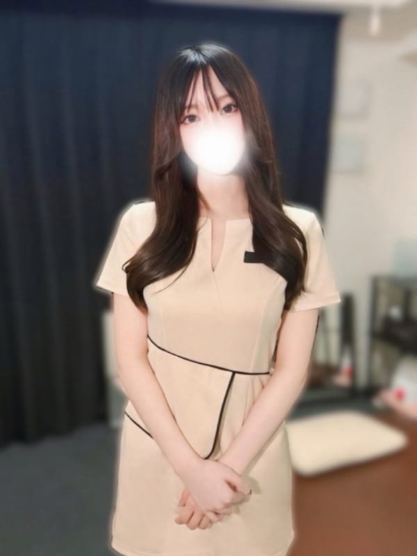 初音 めい|ティアラで評判の女の子