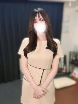 初音 めい|ティアラで評判の女の子