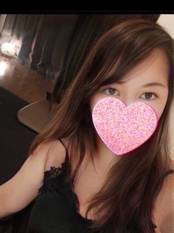 さな|PILLOW TALKで評判の女の子