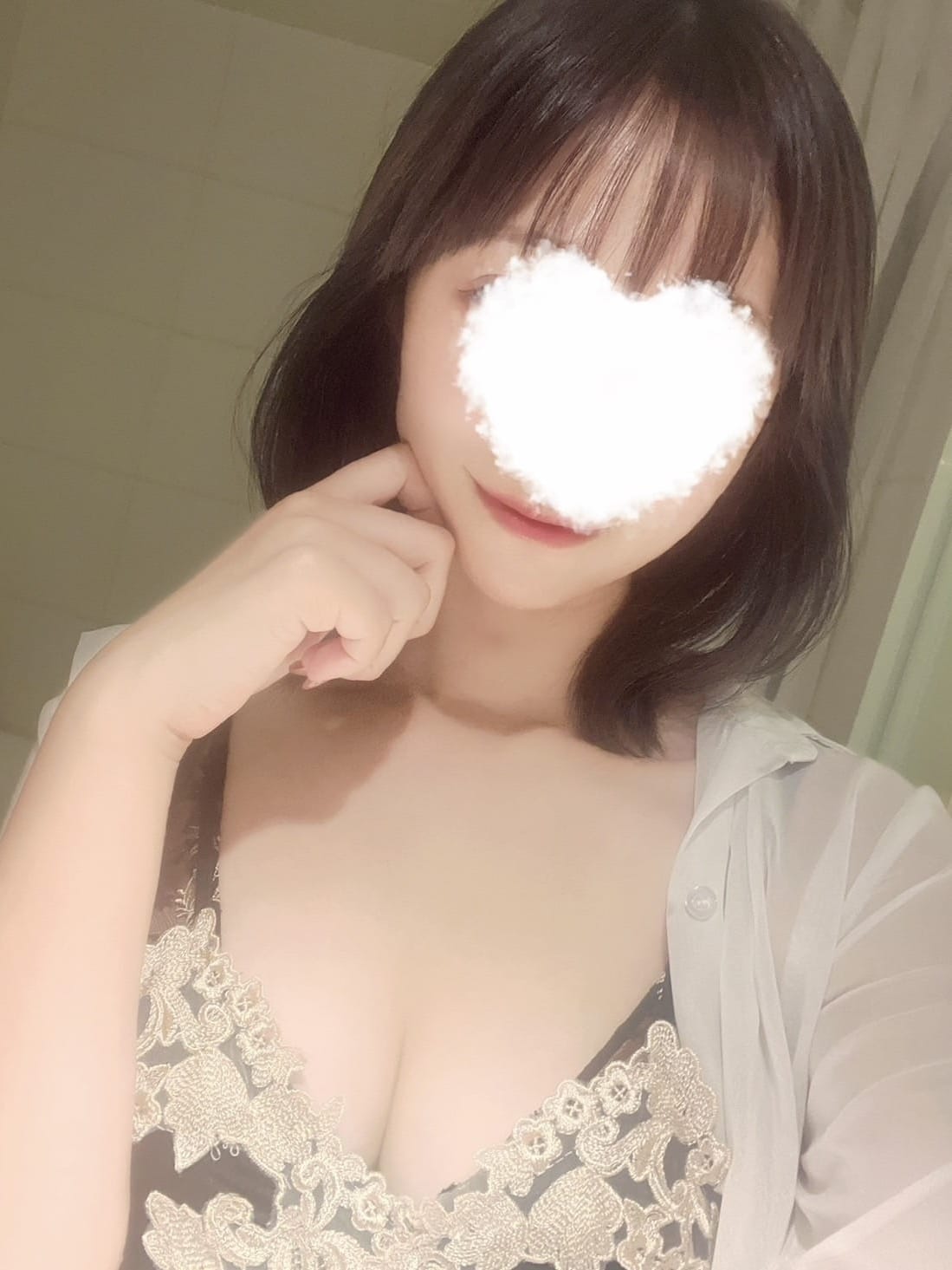 らん|PILLOW TALKで評判の女の子