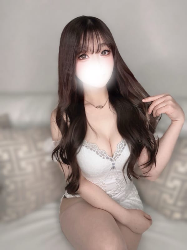 若菜まなみ