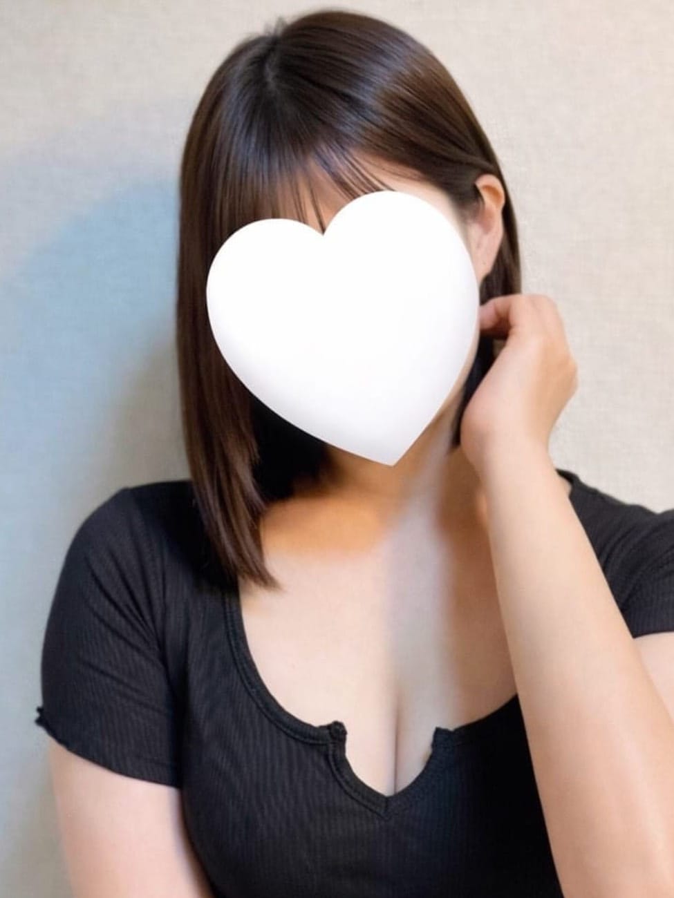 なつ【美脚スレンダーセラピスト】