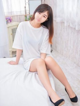 つき|杉並メンズエステで今すぐ遊べる女の子