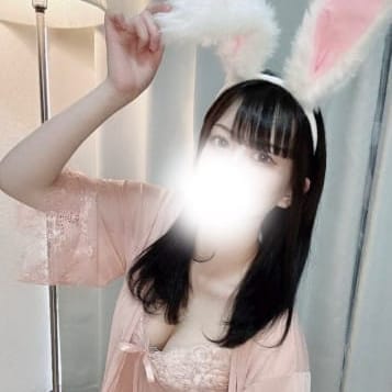【NEWS】最高純度の癒やし。色白肌の癒やし系セラピストが話題沸騰|Saloon rabbit
