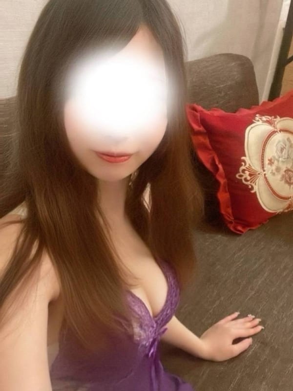 月野しずく|ステキSPAでおすすめの女の子