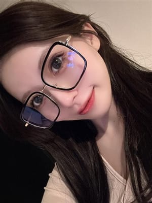 りりちゃん(現役)|京橋駅周辺メンズエステで今すぐ遊べる女の子