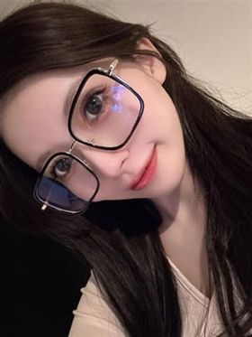 りりちゃん(現役)|京橋駅周辺メンズエステで今すぐ遊べる女の子