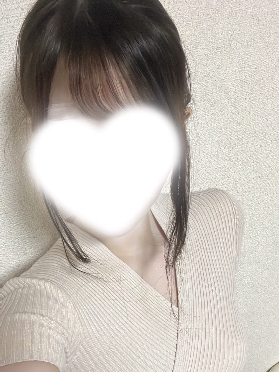 涼芽るる|Premier（プレミア）でおすすめの女の子