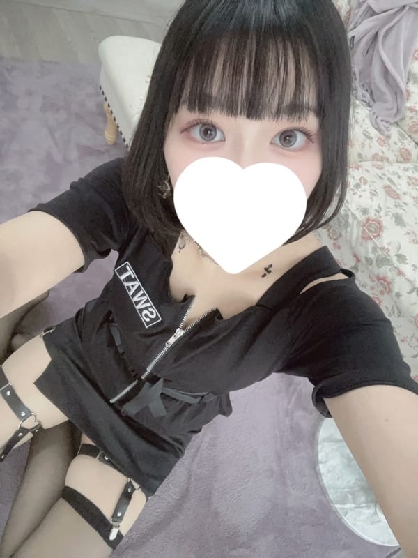 白雪ゆあ