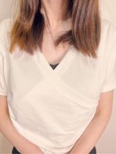 長江すず|魅せられ手 草加店でおすすめの女の子