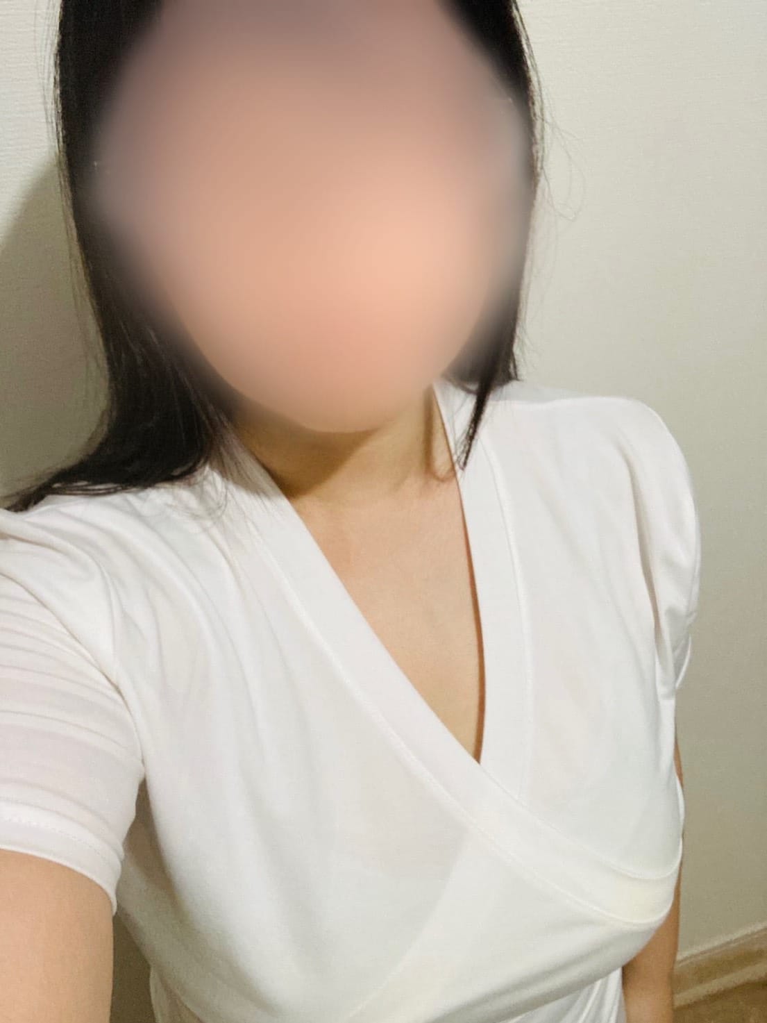 佐藤りさ|魅せられ手 草加店でおすすめの女の子