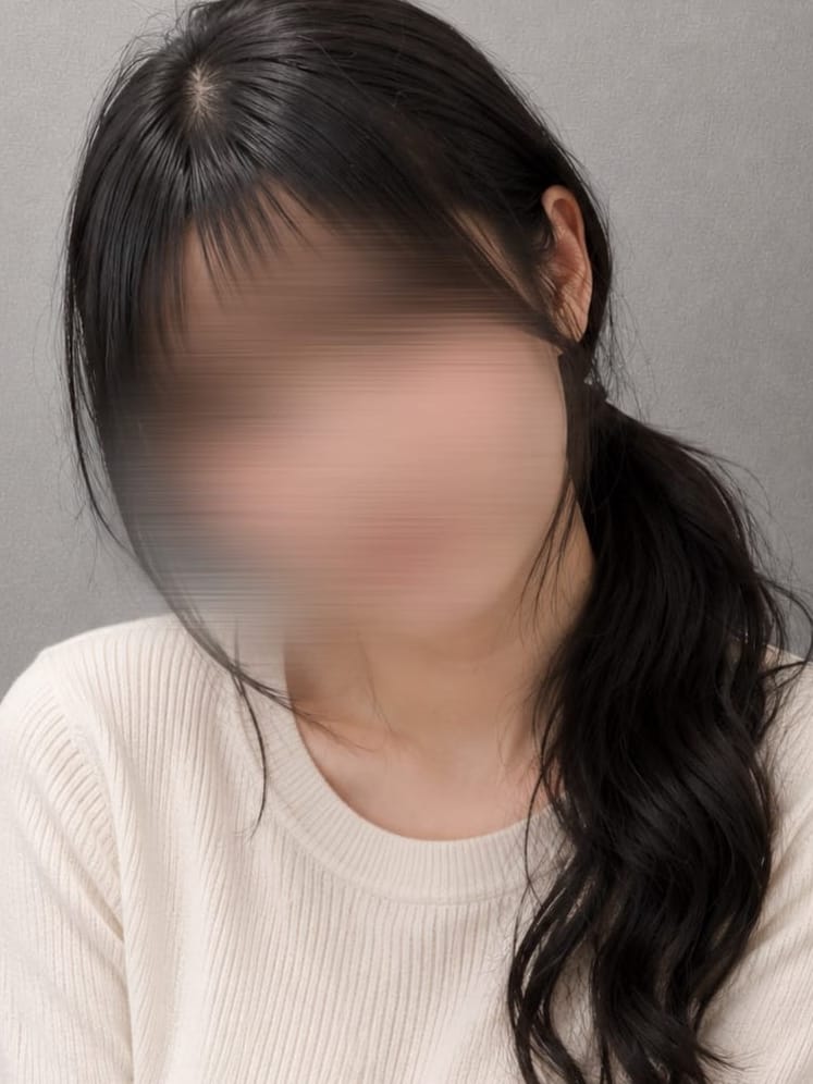 すず|Pour (プール)でおすすめの女の子