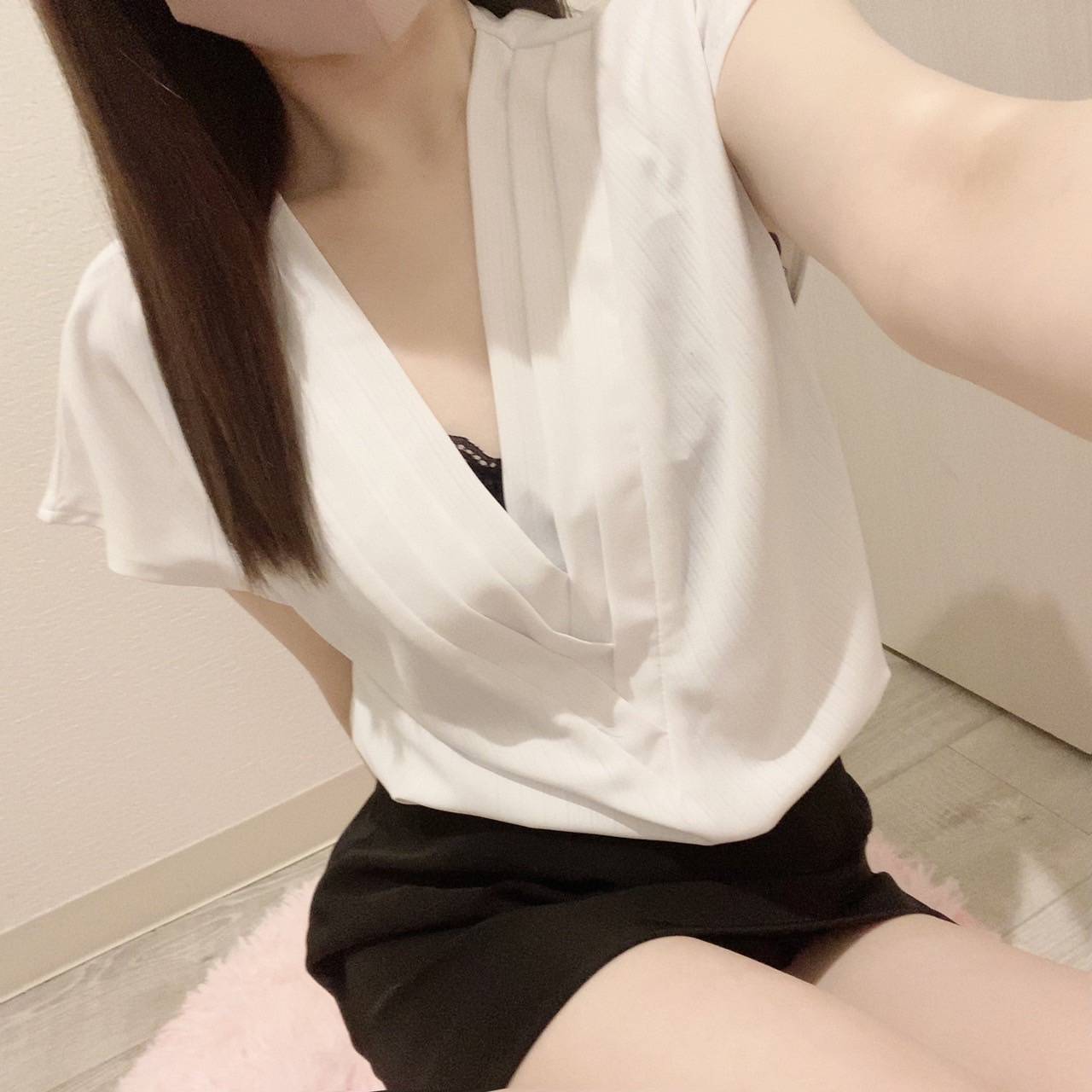 エレナ「出勤しました♪」07/10(水) 21:13 | エレナの写メ