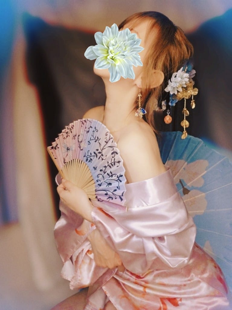 恋夏♡こいなつ「こんばんは」09/24(火) 02:45 | 恋夏♡こいなつの写メ