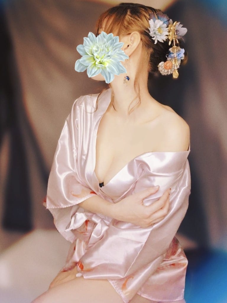 恋夏♡こいなつ「鎖骨は自信がありんす」09/27(金) 06:46 | 恋夏♡こいなつの写メ