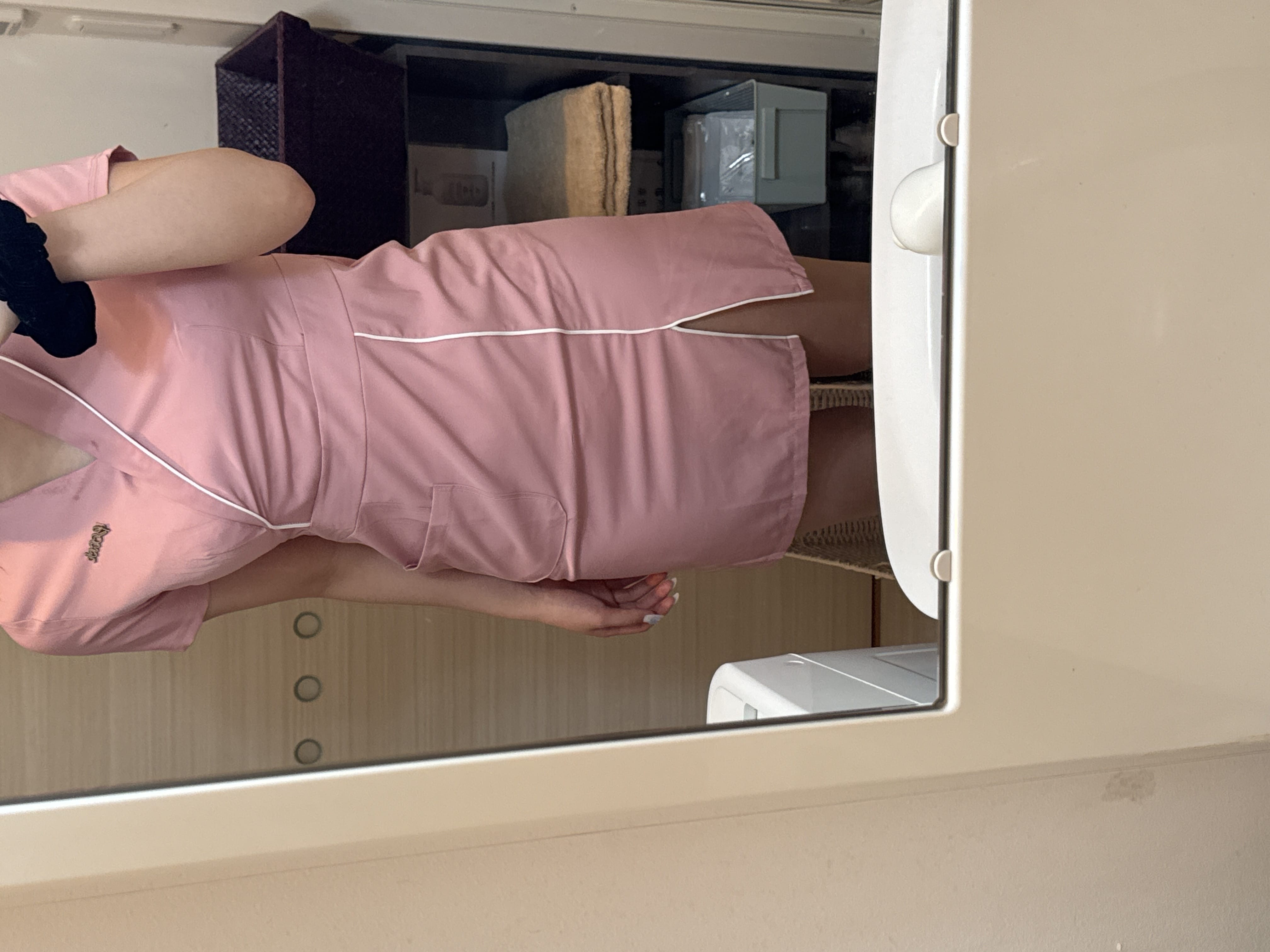 「こんにちわ！」12/12(木) 13:46 | 梨紗-risa-の写メ日記