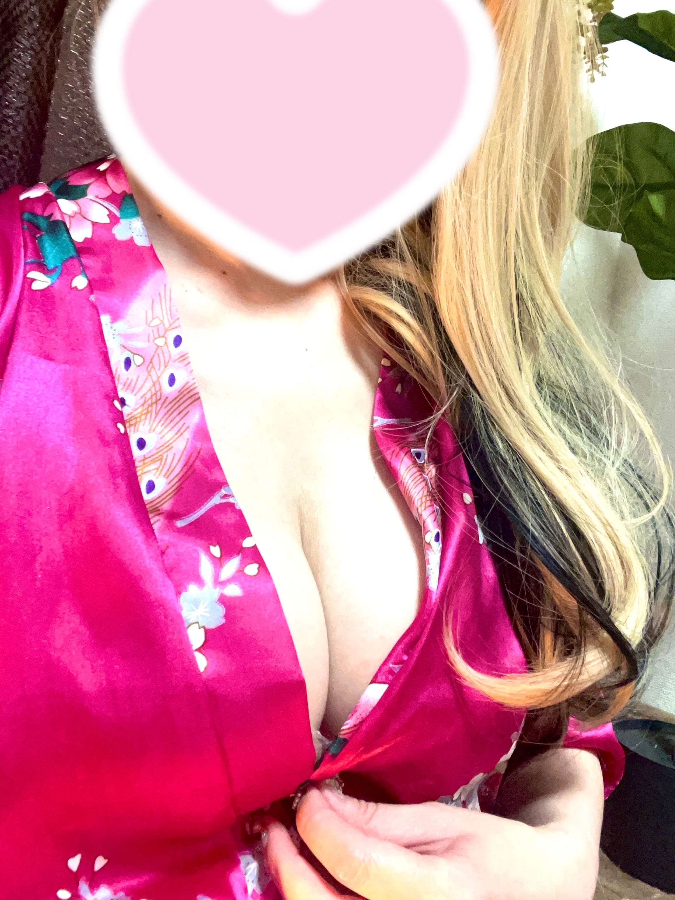 綾瀬りょう「出勤しました♪」02/15(土) 13:02 | 綾瀬りょうの写メ