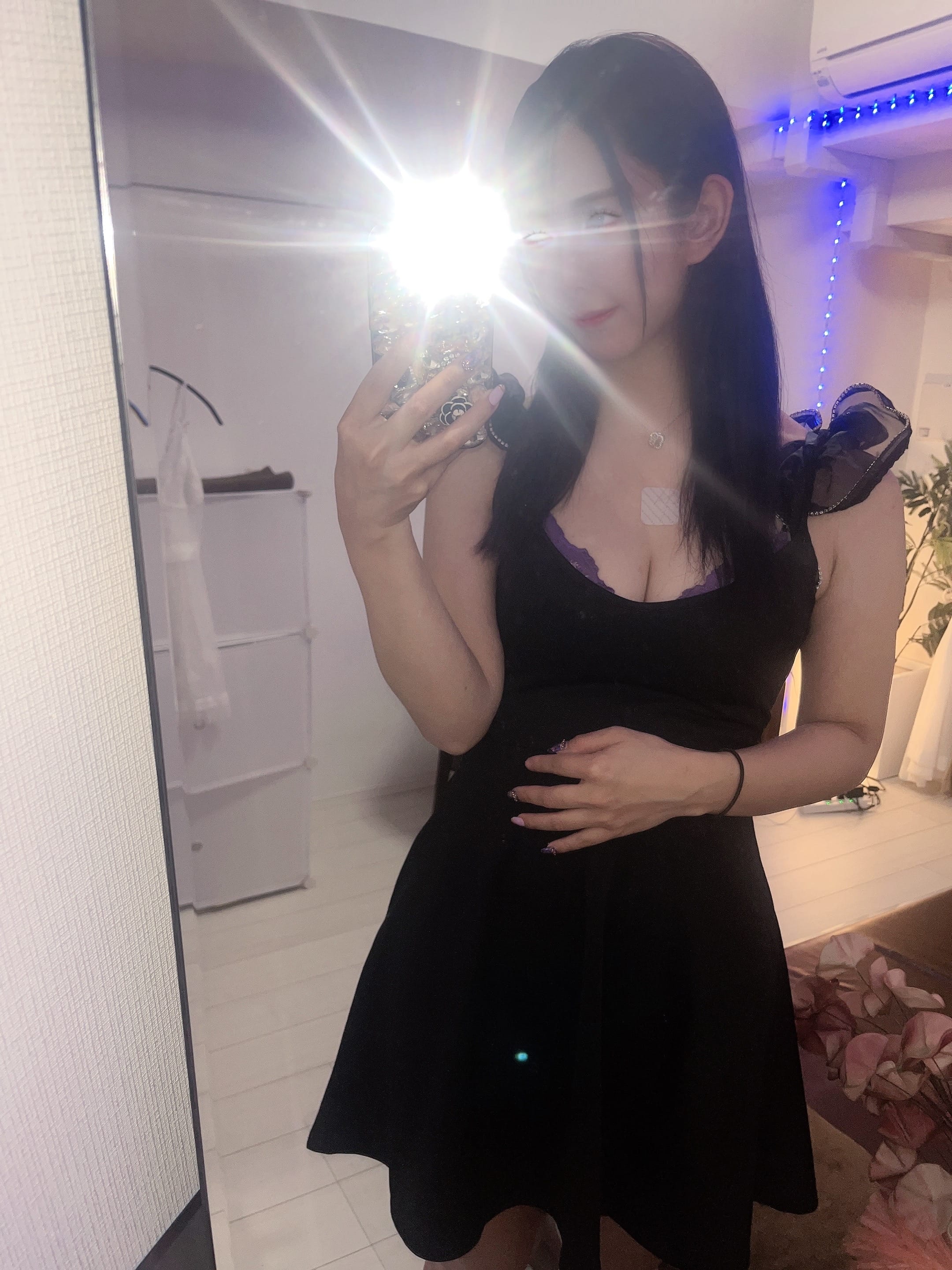 「出勤しました♪」03/24(月) 12:06 | 海羽 なみの写メ