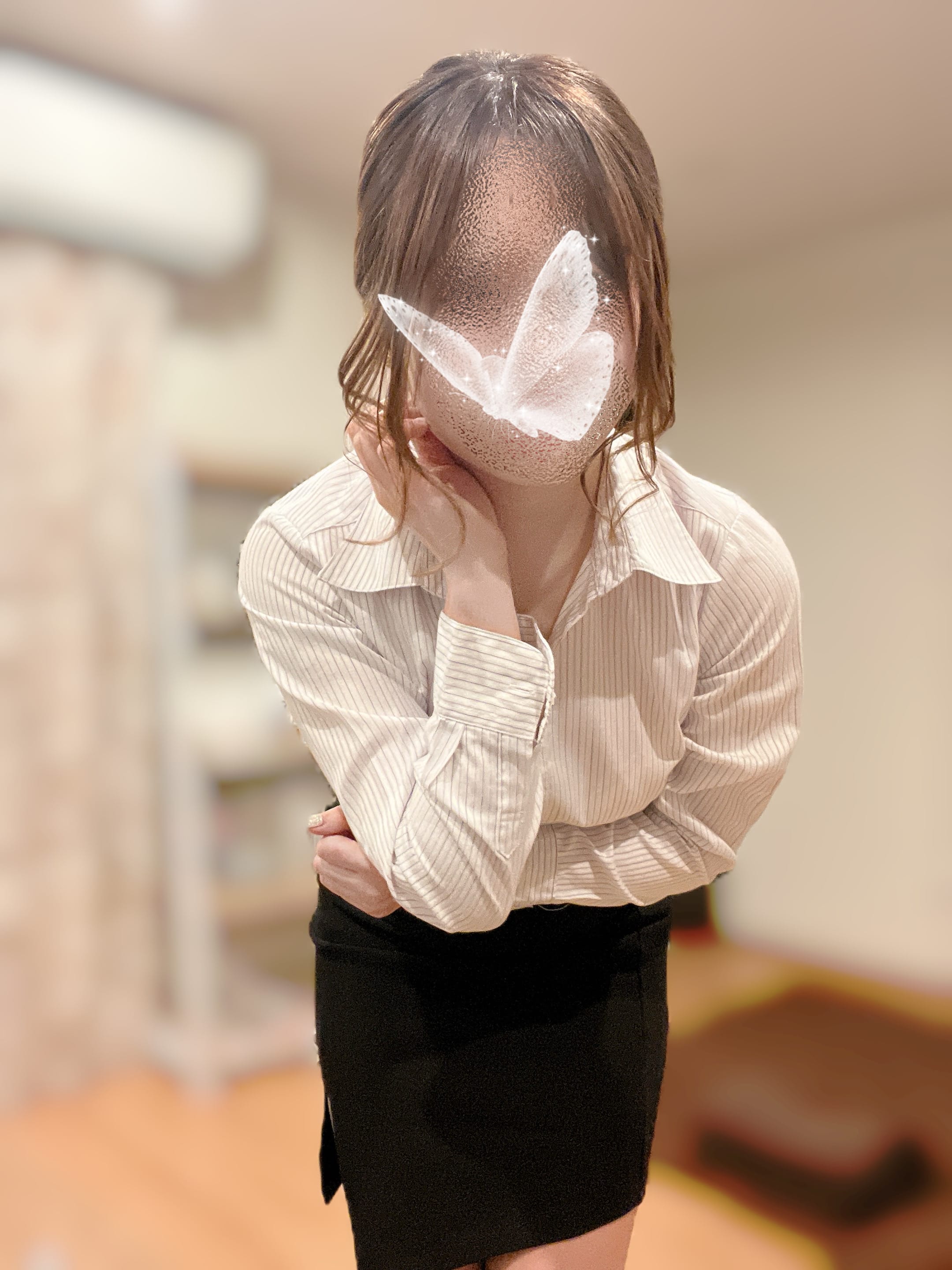 まり「4/3(木) 19:00 出勤〜❤️」04/03(木) 02:56 | まりの写メ