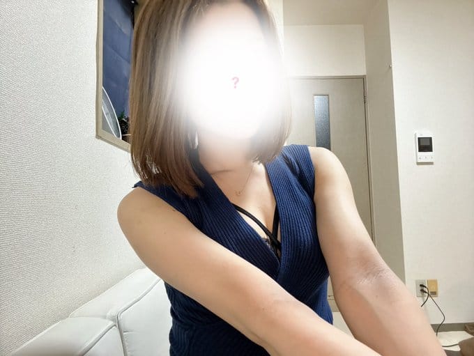 「こんにちはっ」05/29(木) 14:02 | 高宮りんかの写メ