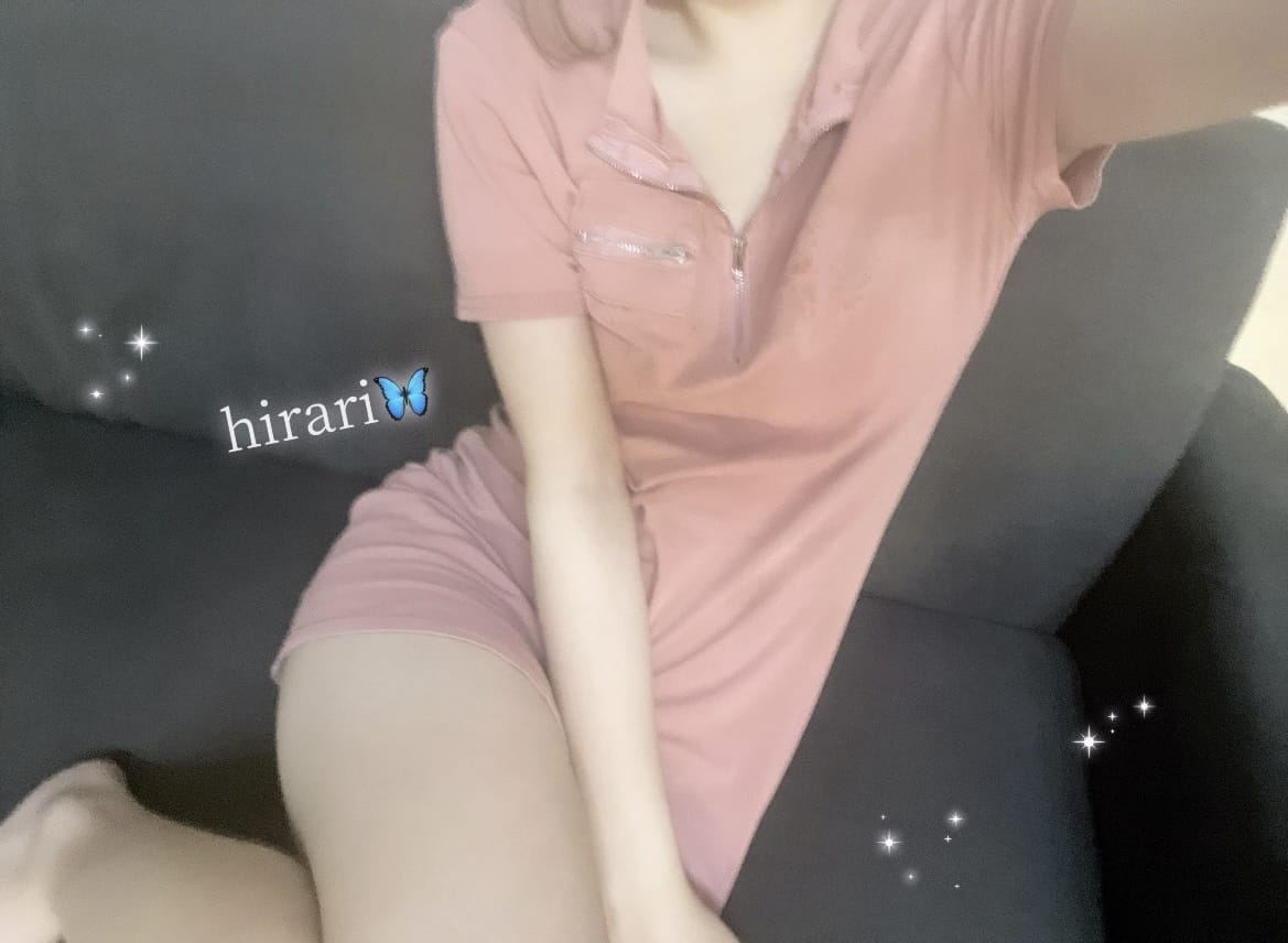 「待ってます♥」05/30(金) 01:23 | ひらりの写メ