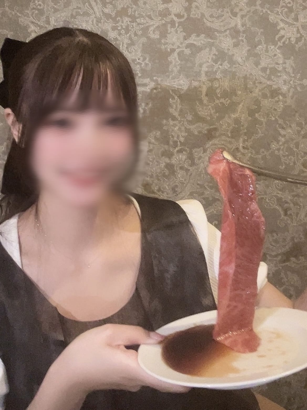 桜田みる「見よ、この美しきお肉を⟡.·」08/08(金) 19:53 | 桜田みるの写メ
