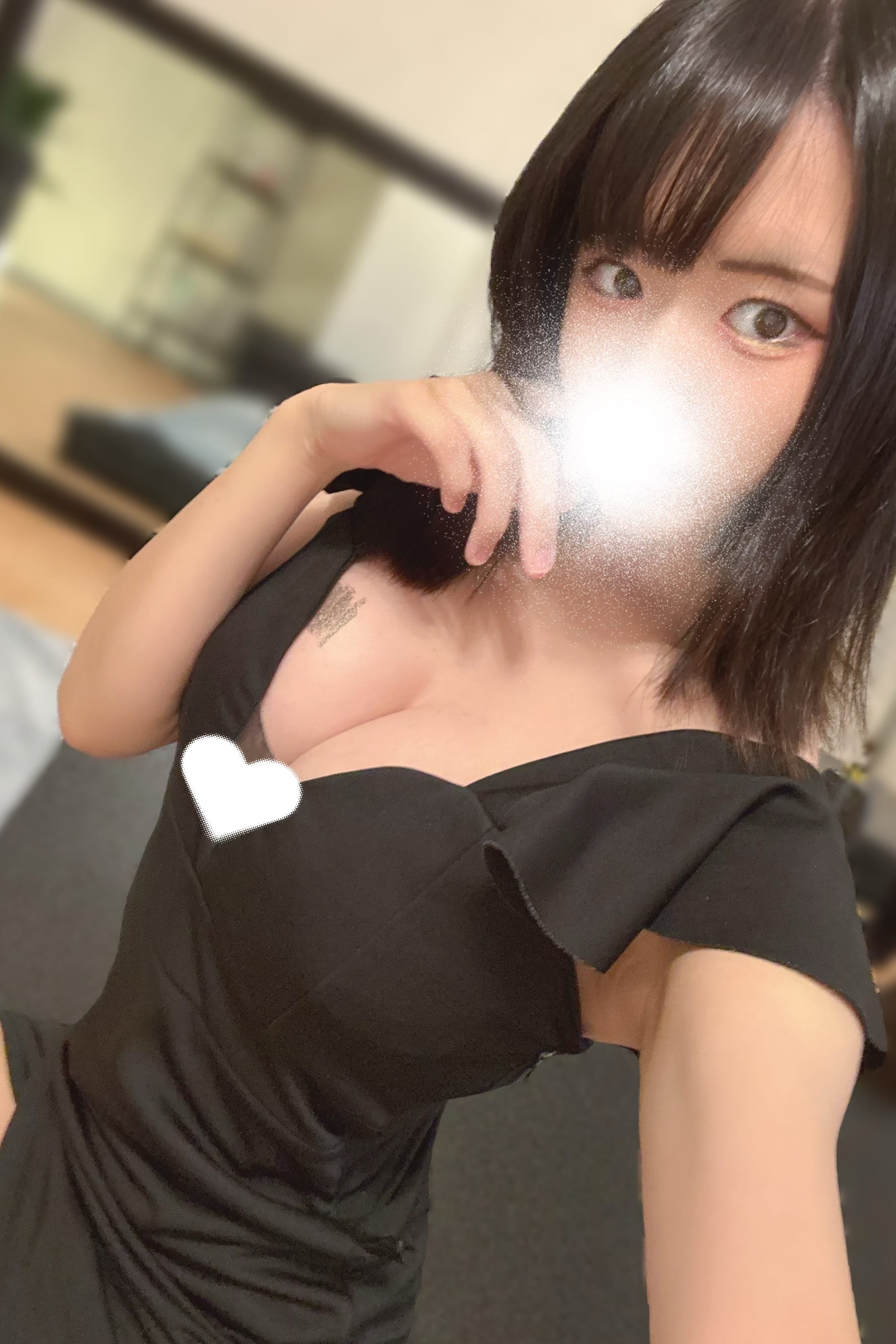 さゆり「私だけにみせてね」08/12(火) 16:01 | さゆりの写メ