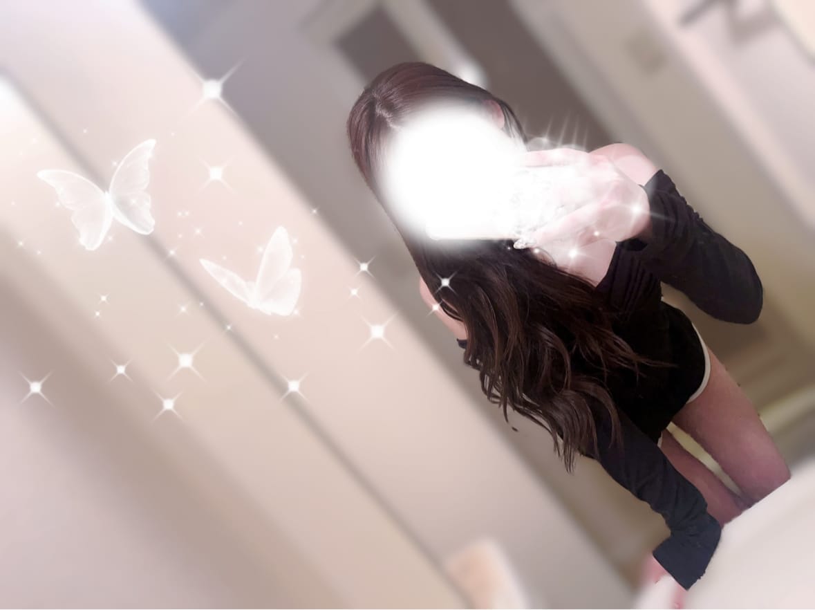 「今日も♡」08/17(日) 18:09 | あいり【プレミア】の写メ