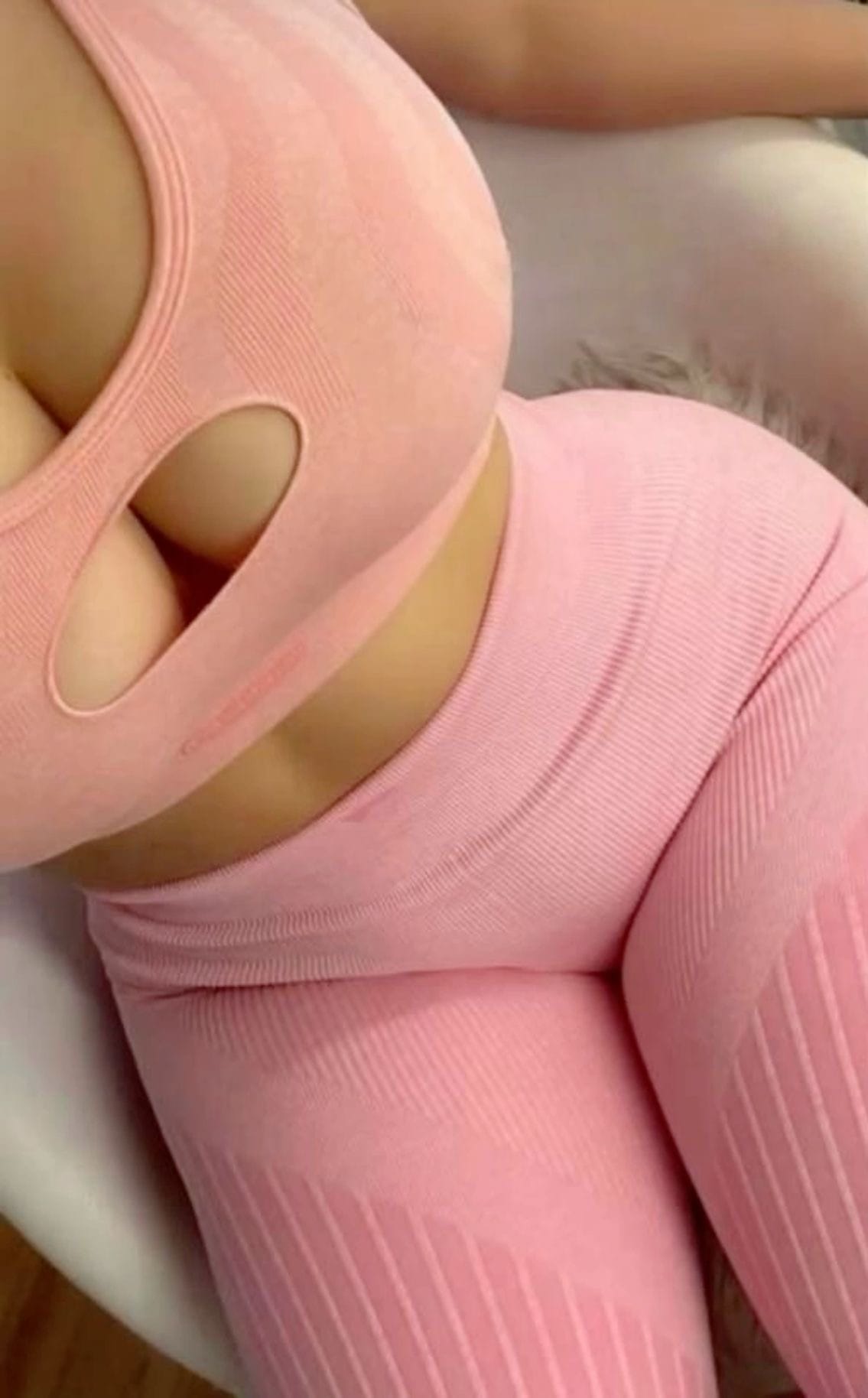 「出勤したよ(๑•̀ㅂ•́)و✧」09/08(月) 21:33 | らい（らい）★の写メ