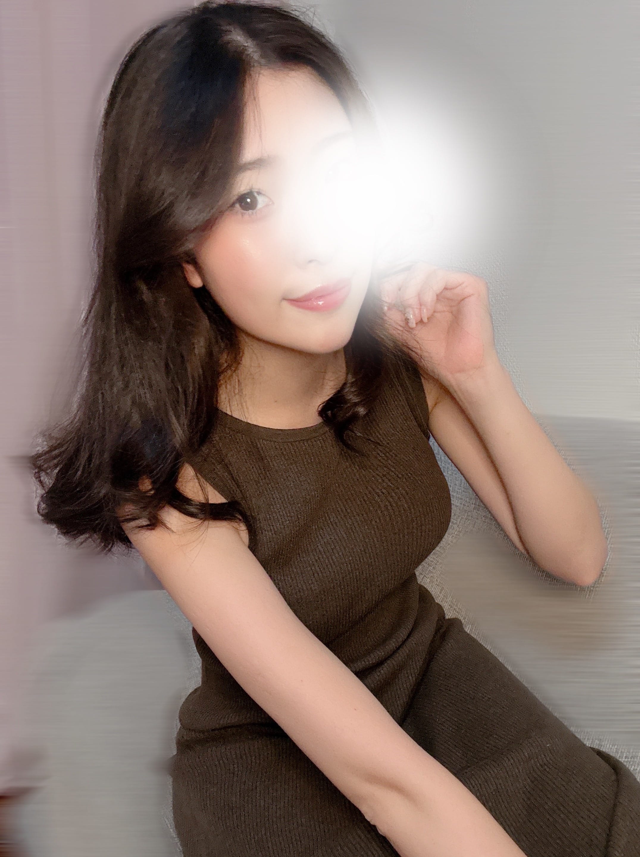 えな「迷ってる人ー！」10/03(金) 22:44 | えなの写メ