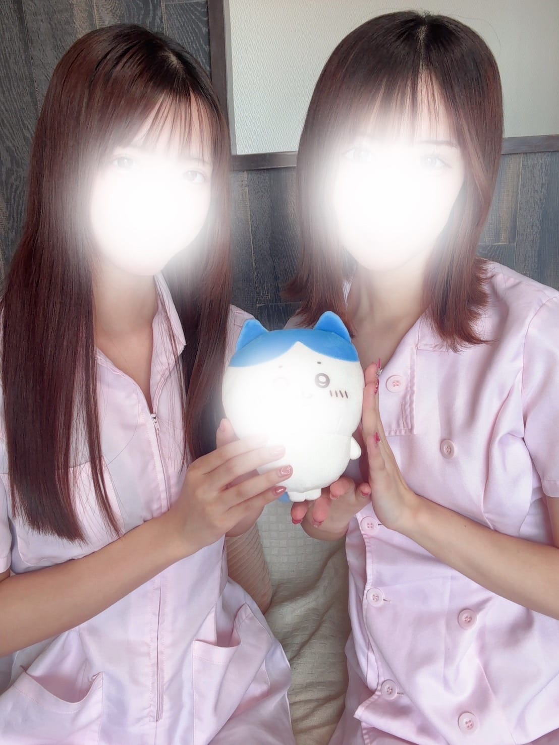 柊しずく「出勤してますよん❗️」10/17(金) 13:36 | 柊しずくの写メ