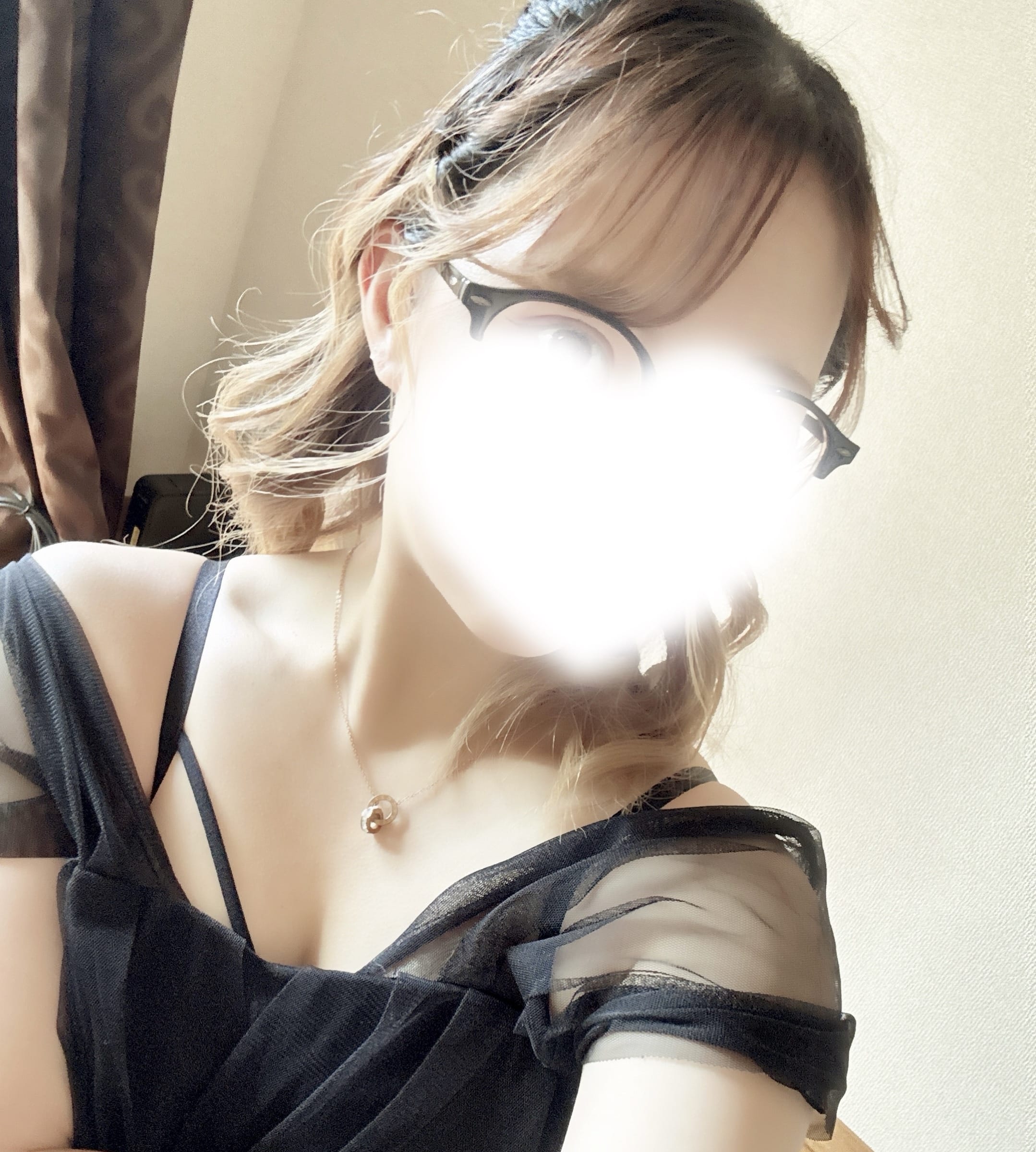 「どっちが良い？」10/26(日) 13:13 | まおの写メ