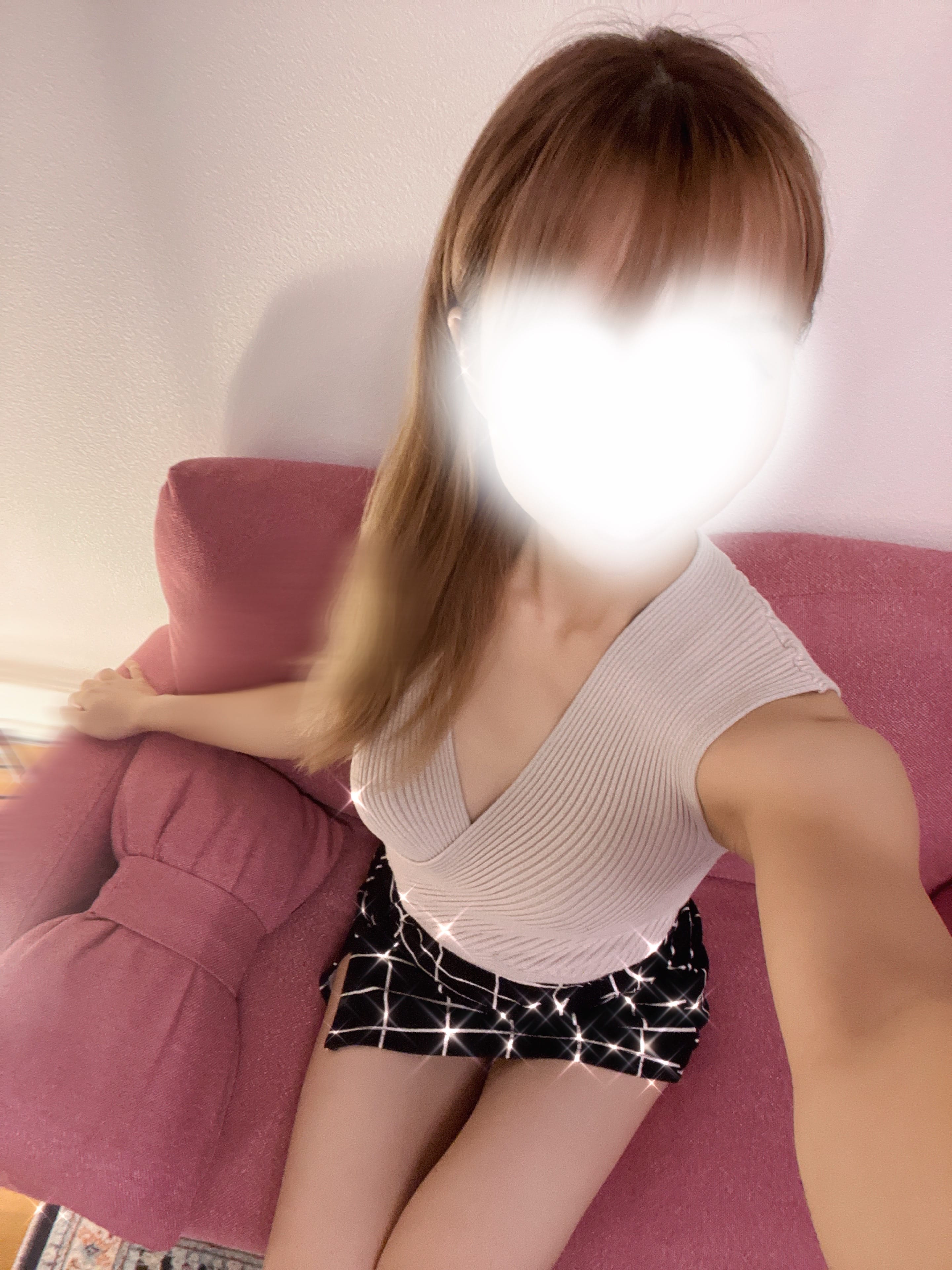 「こんばんわんっ」10/26(日) 20:21 | えみりの写メ