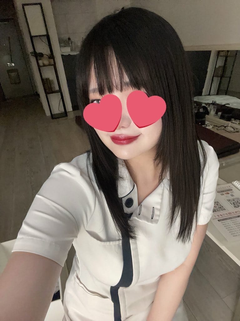 「10/31出勤するよ〜！！」10/31(金) 00:47 | 瓜田 ゆかの写メ