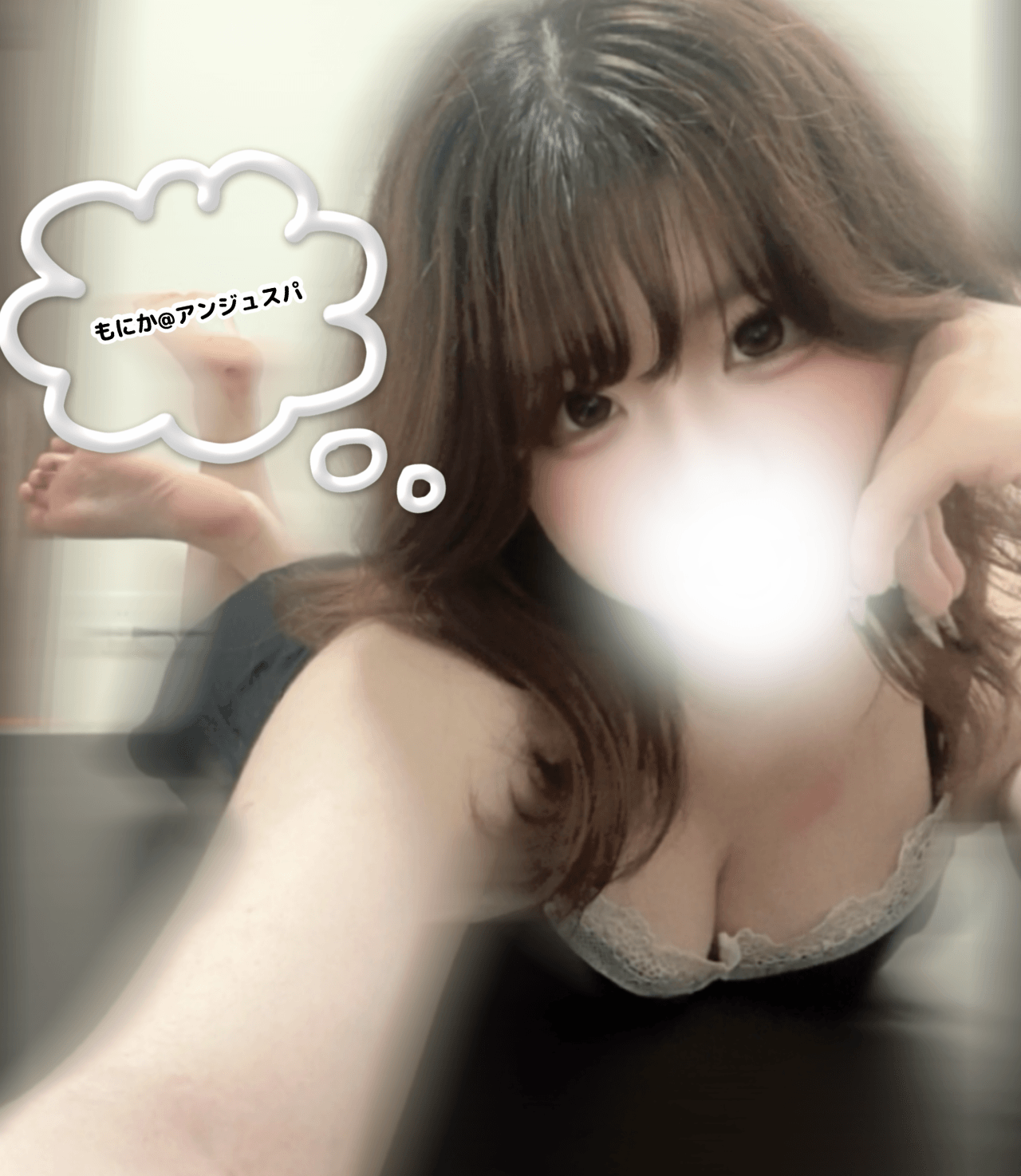 「もにか出勤しました՞⸝⸝> ̫ 