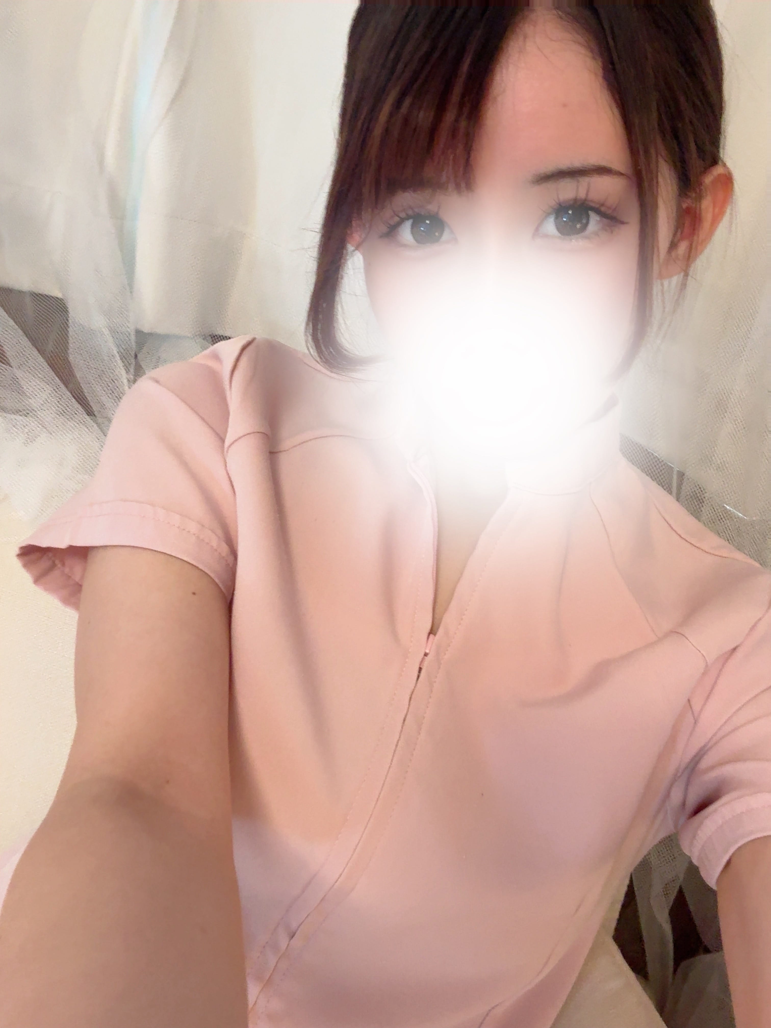 柊しずく「出勤してるよーん」11/09(日) 14:07 | 柊しずくの写メ