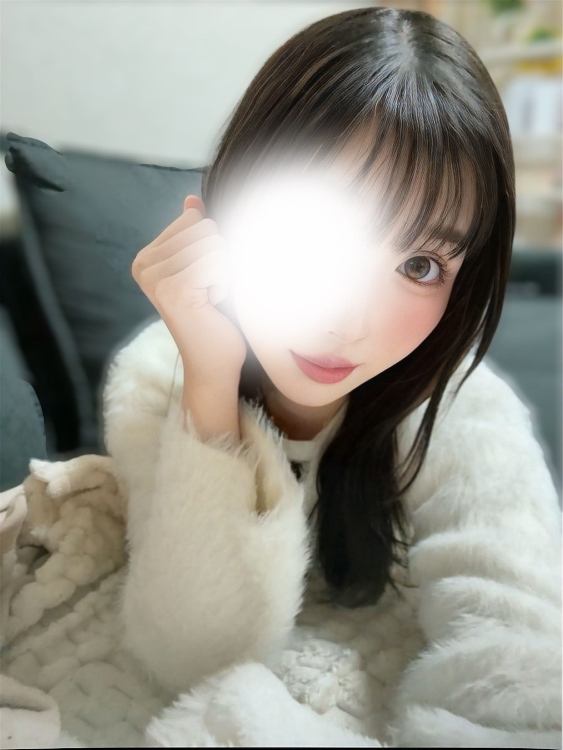 白沢ゆあ「何色が好き？？♡」11/10(月) 13:52 | 白沢ゆあの写メ