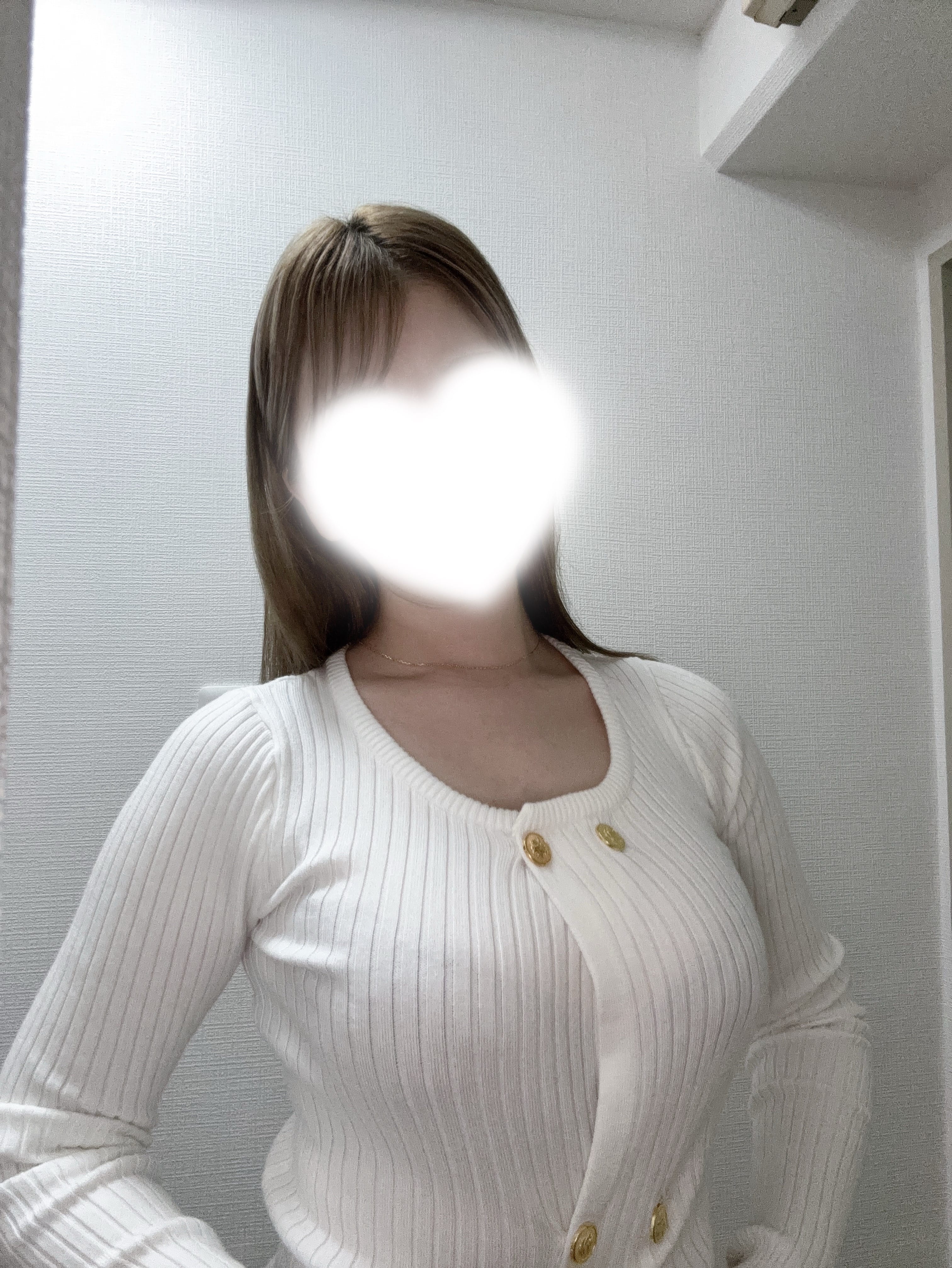 「出勤しました✨」11/17(月) 10:10 | 城田 ゆみの写メ