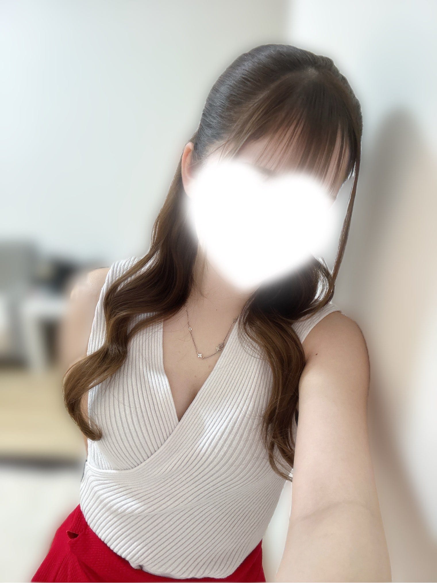 「本日 18:30~23:00お部屋いてます」11/17(月) 15:13 | 月乃りりの写メ