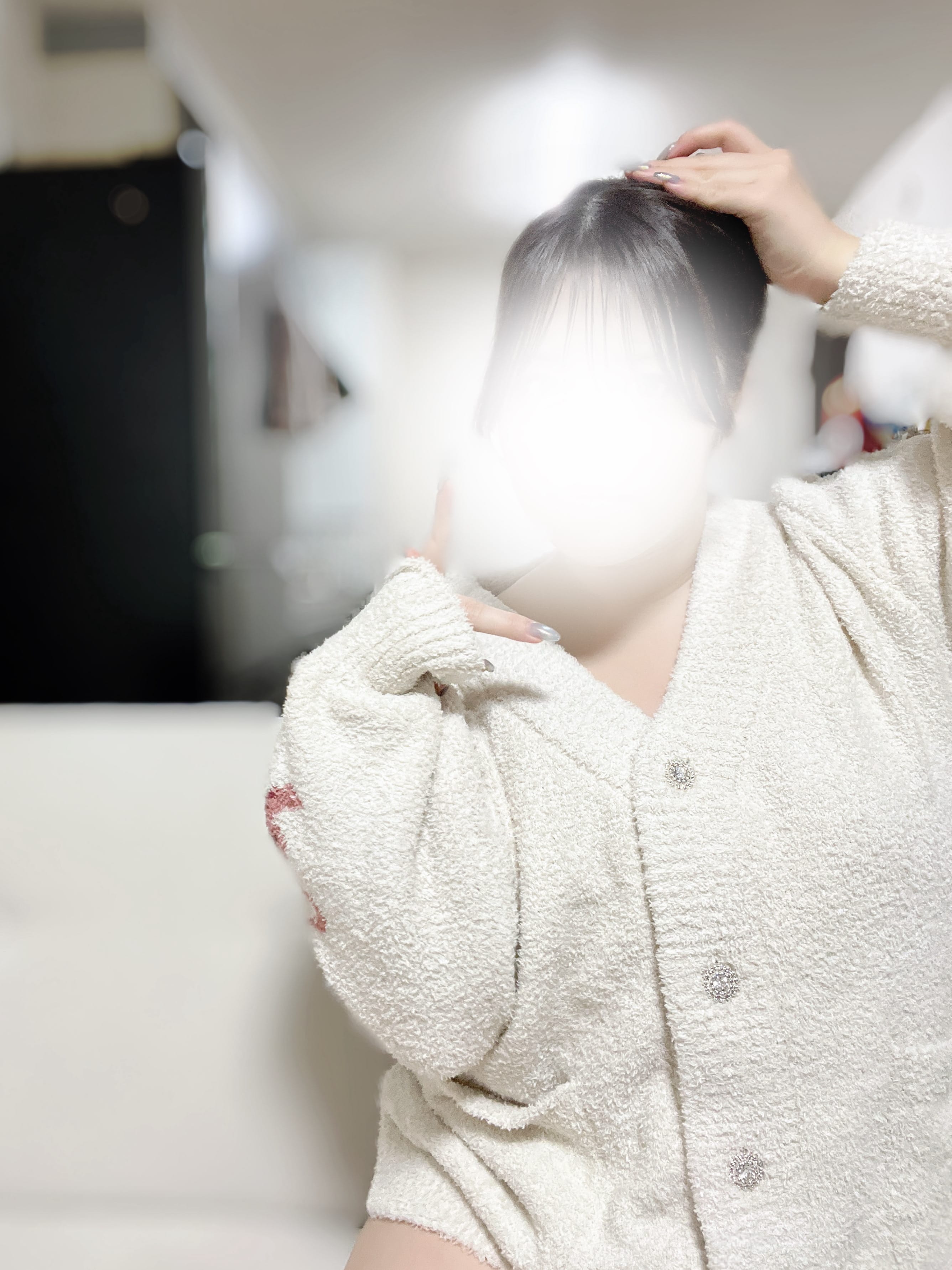 「極寒到来（ ;  ; ）（ ;  ; ）」11/18(火) 11:53 | 藍(あい)の写メ