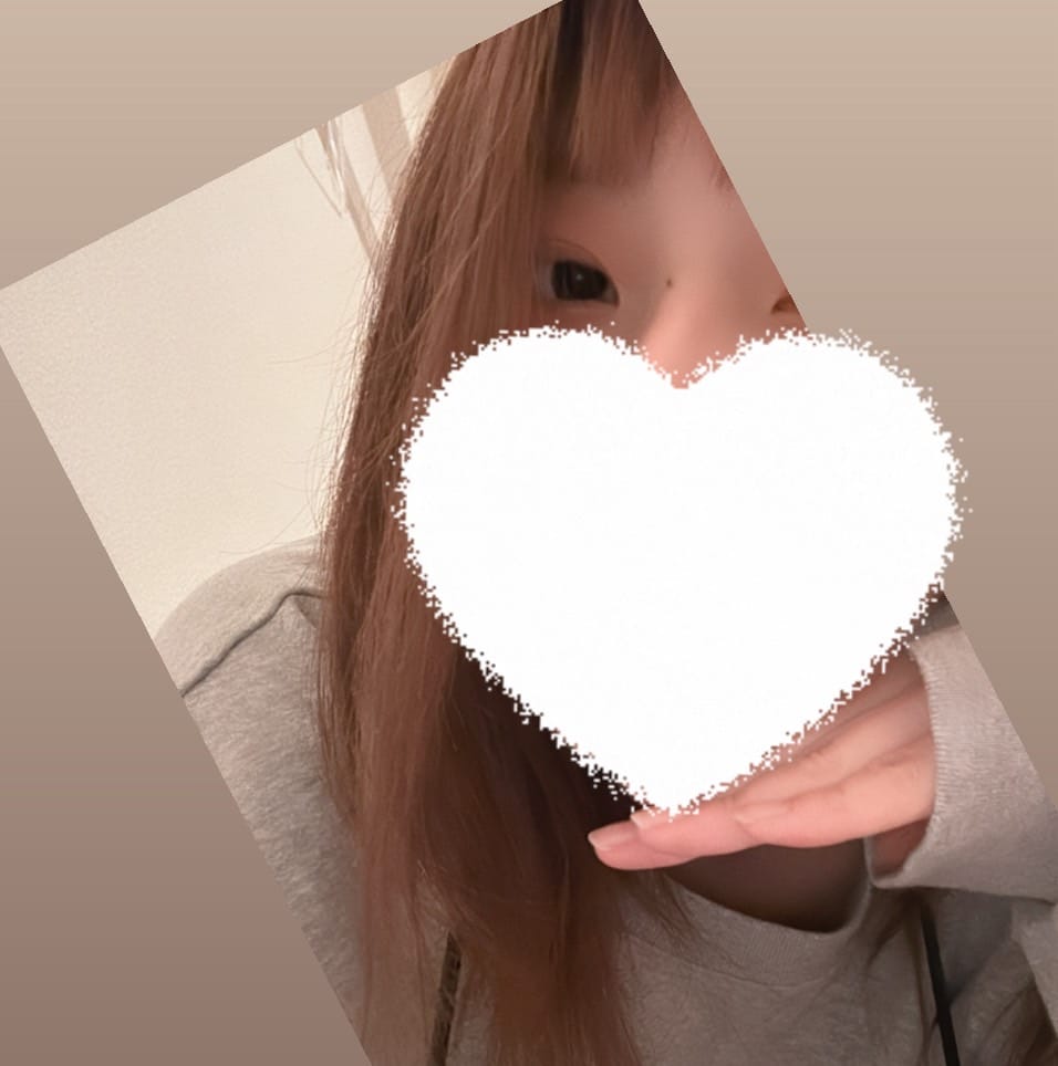 りな「しゅっきん♡」11/24(月) 21:19 | りなの写メ