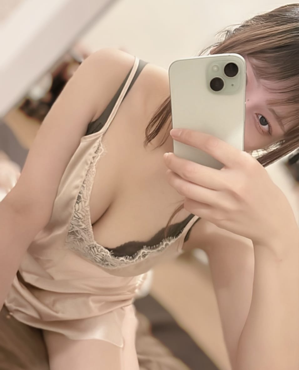 りな「今週の出勤予定♡♡」11/27(木) 01:30 | りなの写メ