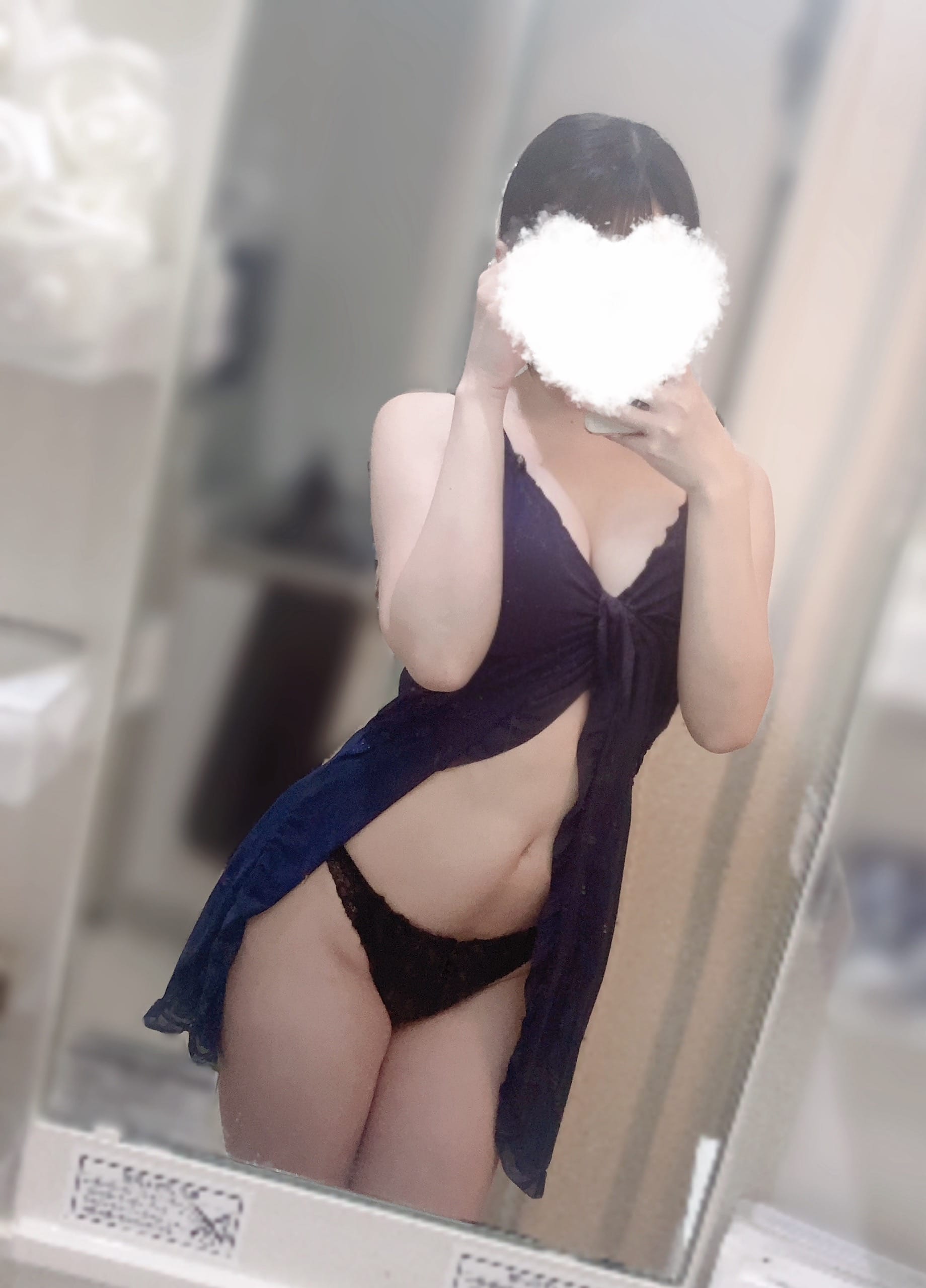 ♢白愛　みらい♢「いっぱい見にきてくれますか？」12/02(火) 04:02 | ♢白愛　みらい♢の写メ