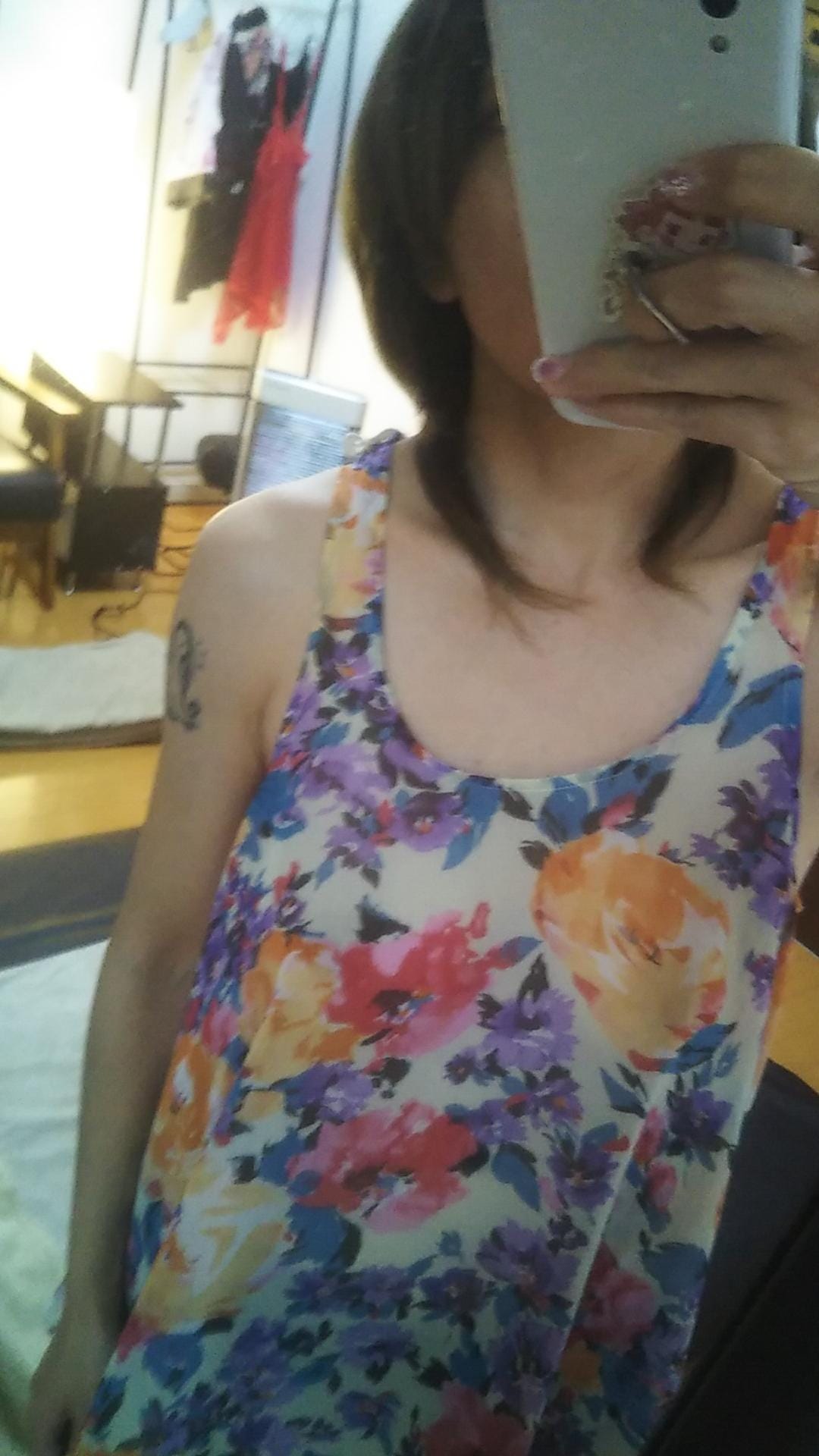 真紀【まき】「こんにちわ」12/02(火) 15:01 | 真紀【まき】の写メ