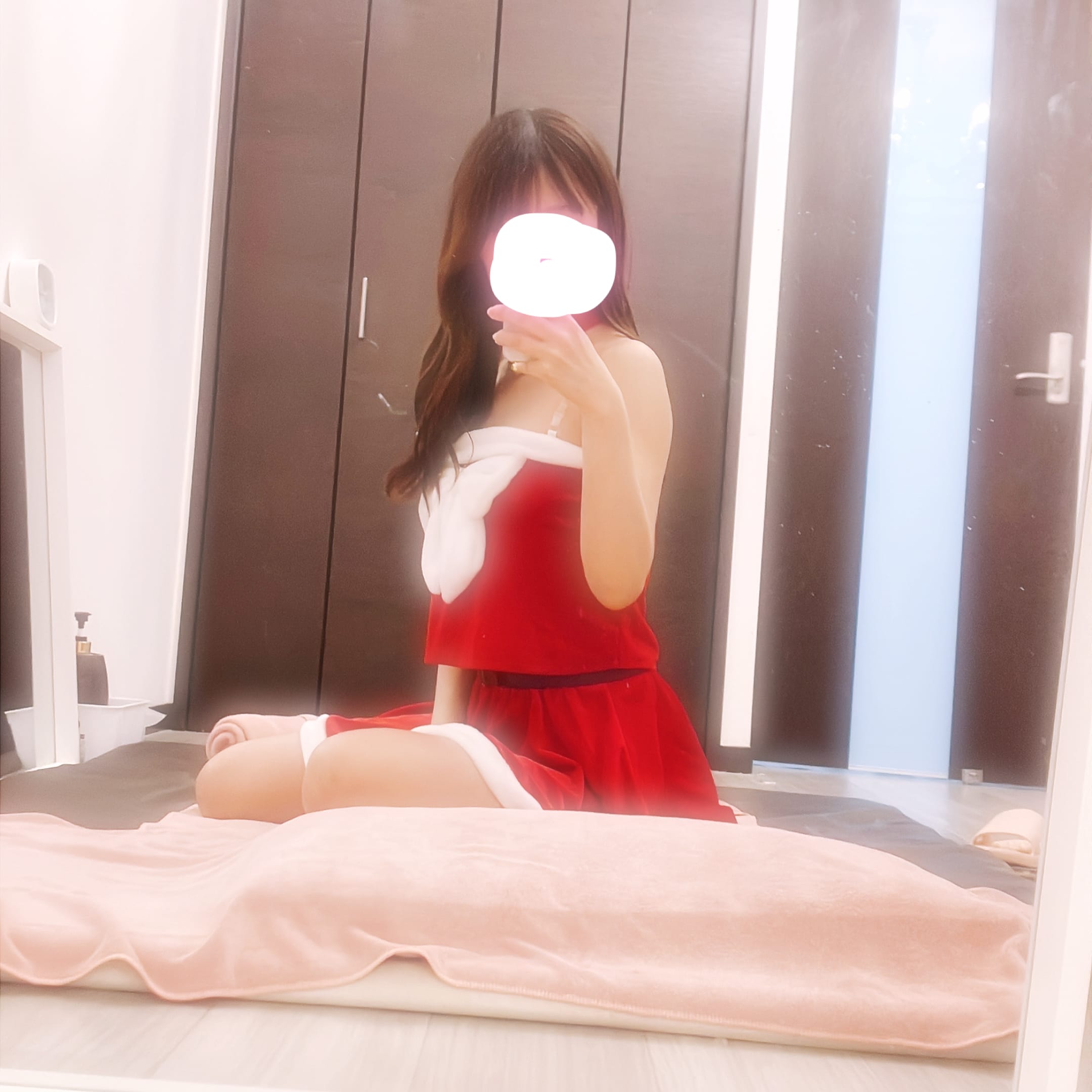 さおり「出勤しております✨️」12/07(日) 14:04 | さおりの写メ