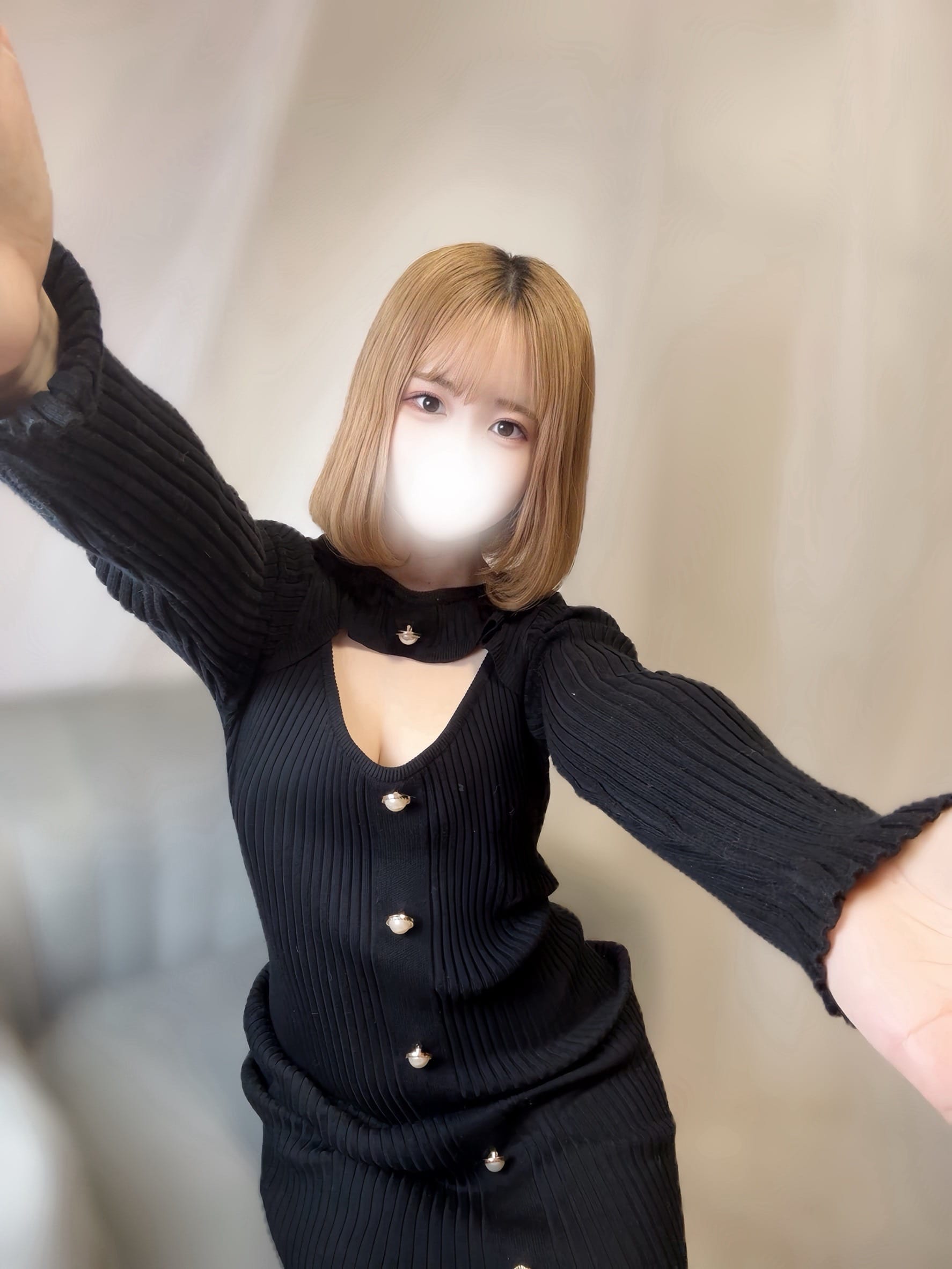 愛月まゆ「ぎゅーする？」12/07(日) 18:14 | 愛月まゆの写メ