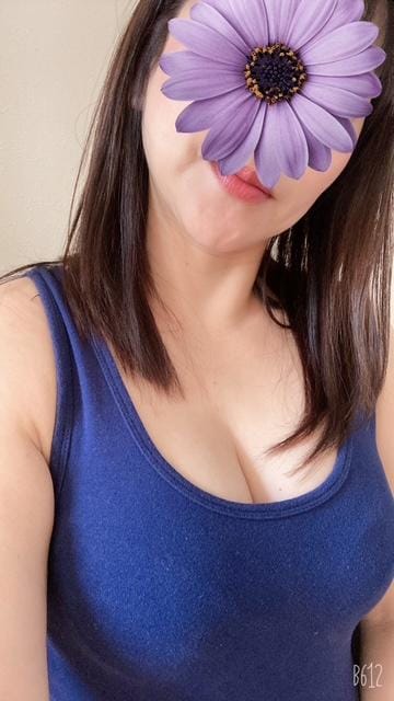 和歌子【わかこ】「こんにちわ」12/10(水) 10:53 | 和歌子【わかこ】の写メ